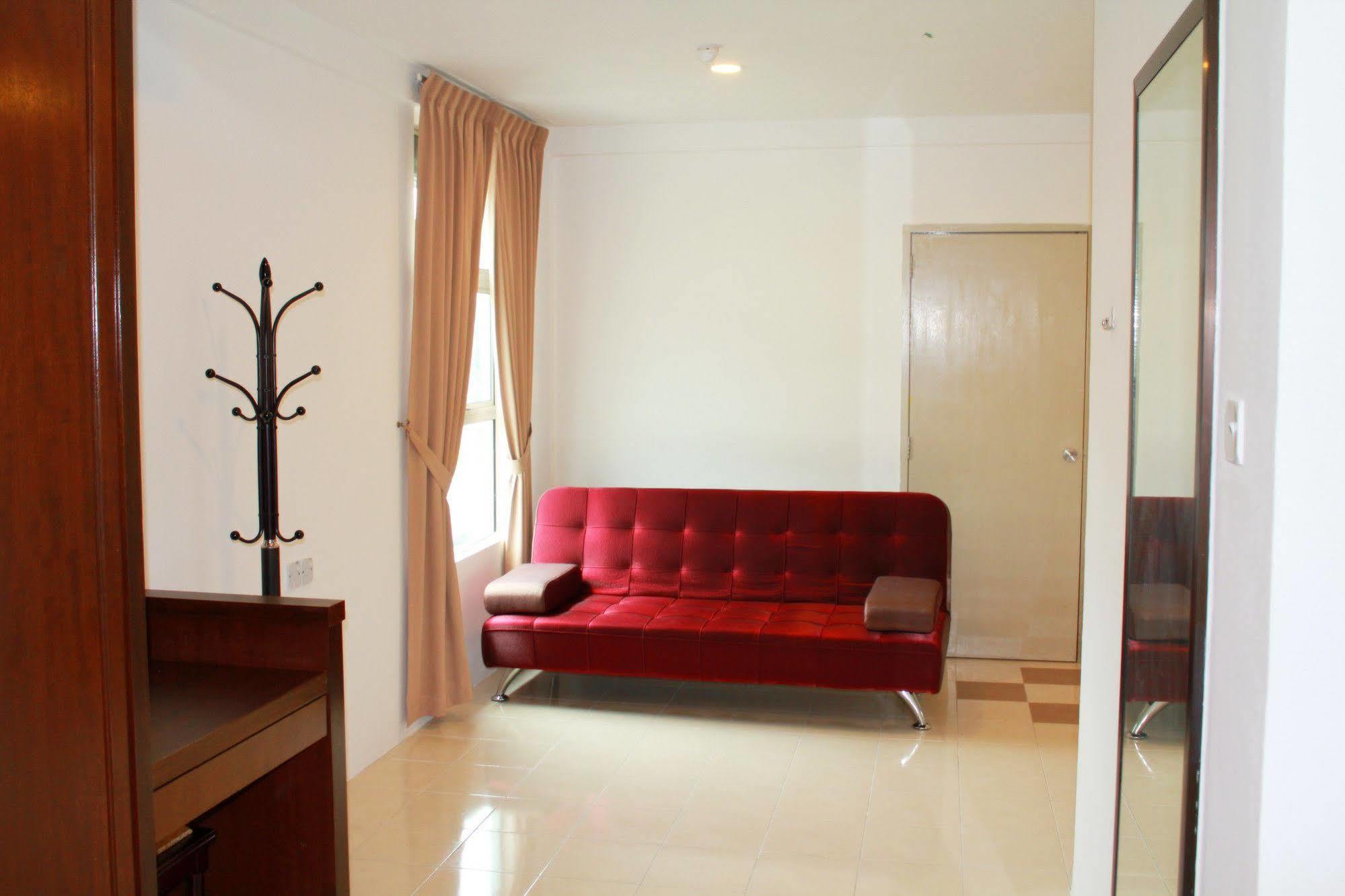 Havona Hotel - Taman Tropika Kulai Exterior foto