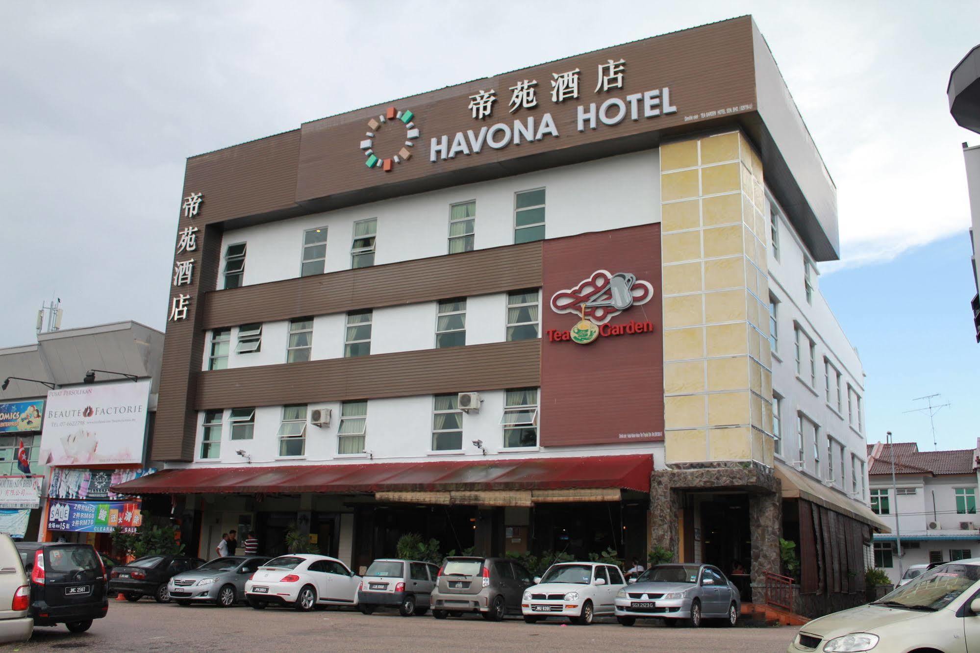 Havona Hotel - Taman Tropika Kulai Exterior foto