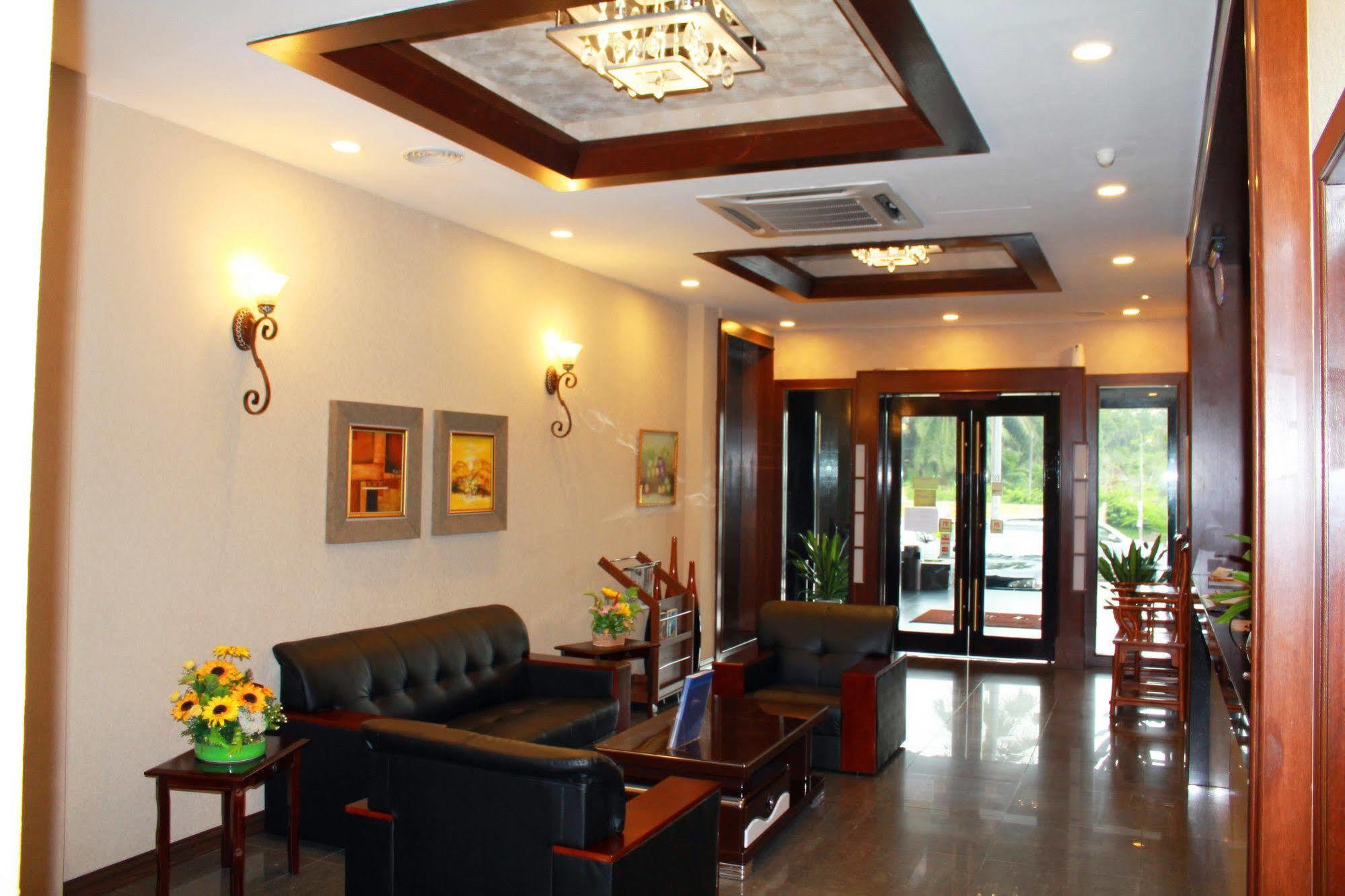 Havona Hotel - Taman Tropika Kulai Exterior foto